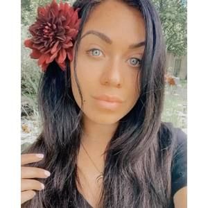 Meet your Posher, Myra